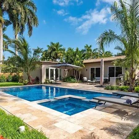Amazing Family Home In Hollywood Fl